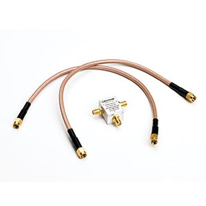 Immagine Power divider kit 18 Ghz per 9300 composto da: <br />
1x 18 GHz, 6 dB, SMA Divider<br />
2x Precision 30cm SMA Cable (9300)